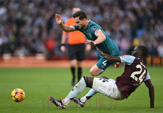 恩梅查：回英格兰比赛感觉很特别；欧冠更开放射门机会更多